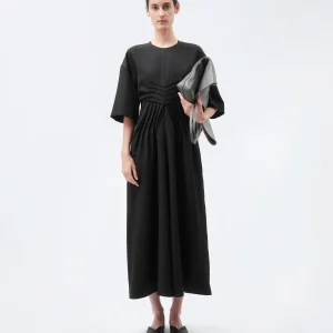 Robe à plis en grain de poudre